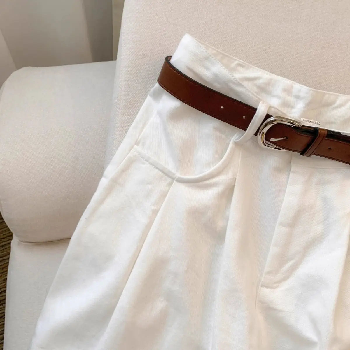 White High-Waist Wide Leg Jeans